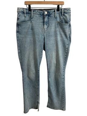 Maurices Everflex High Rise Bootcut Jeans Womens 18W Light Wash Stretch Denim